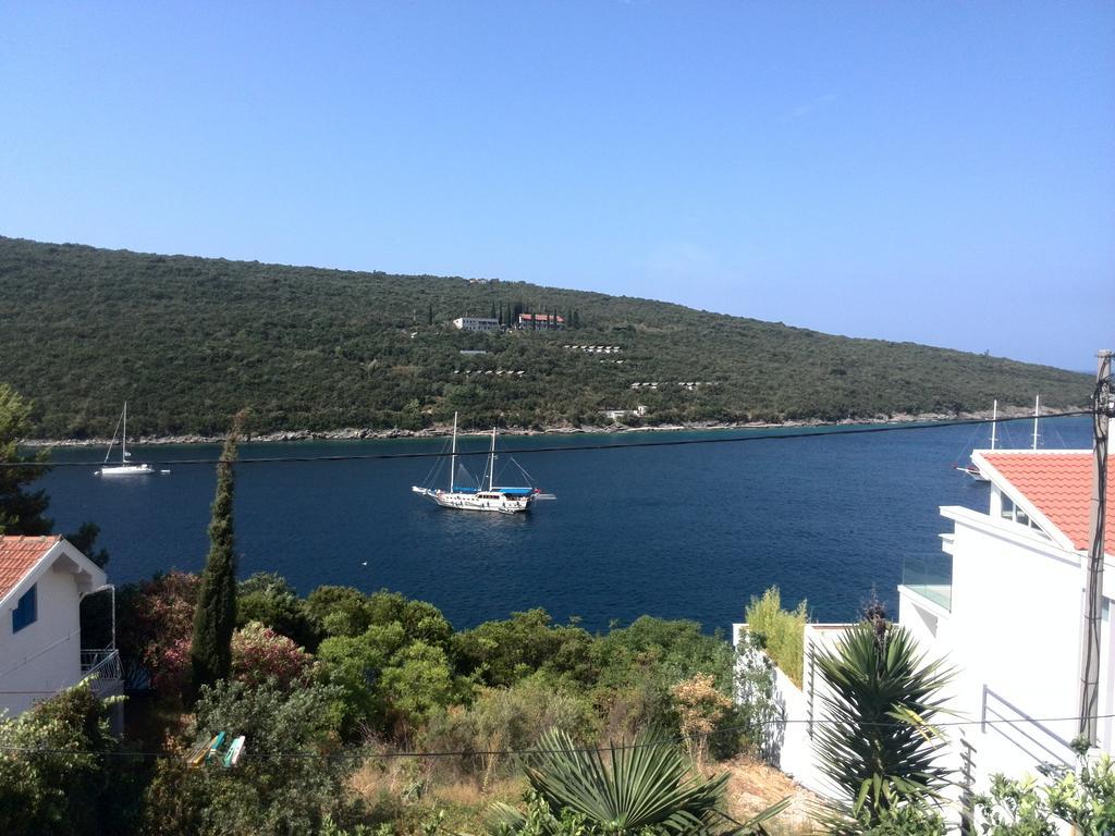 Sea Oasis Apartments - Milosevic Kotor Luaran gambar