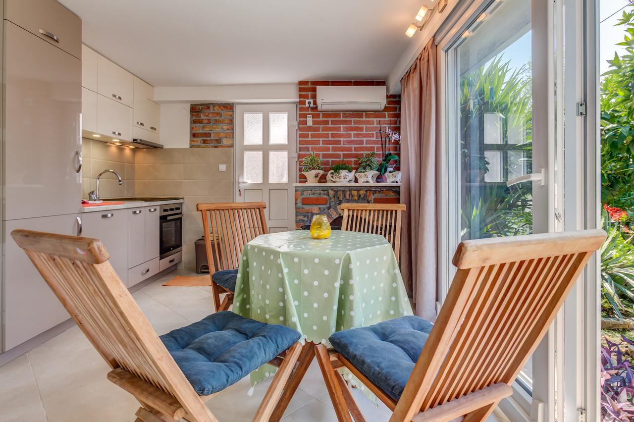 Sea Oasis Apartments - Milosevic Kotor Luaran gambar