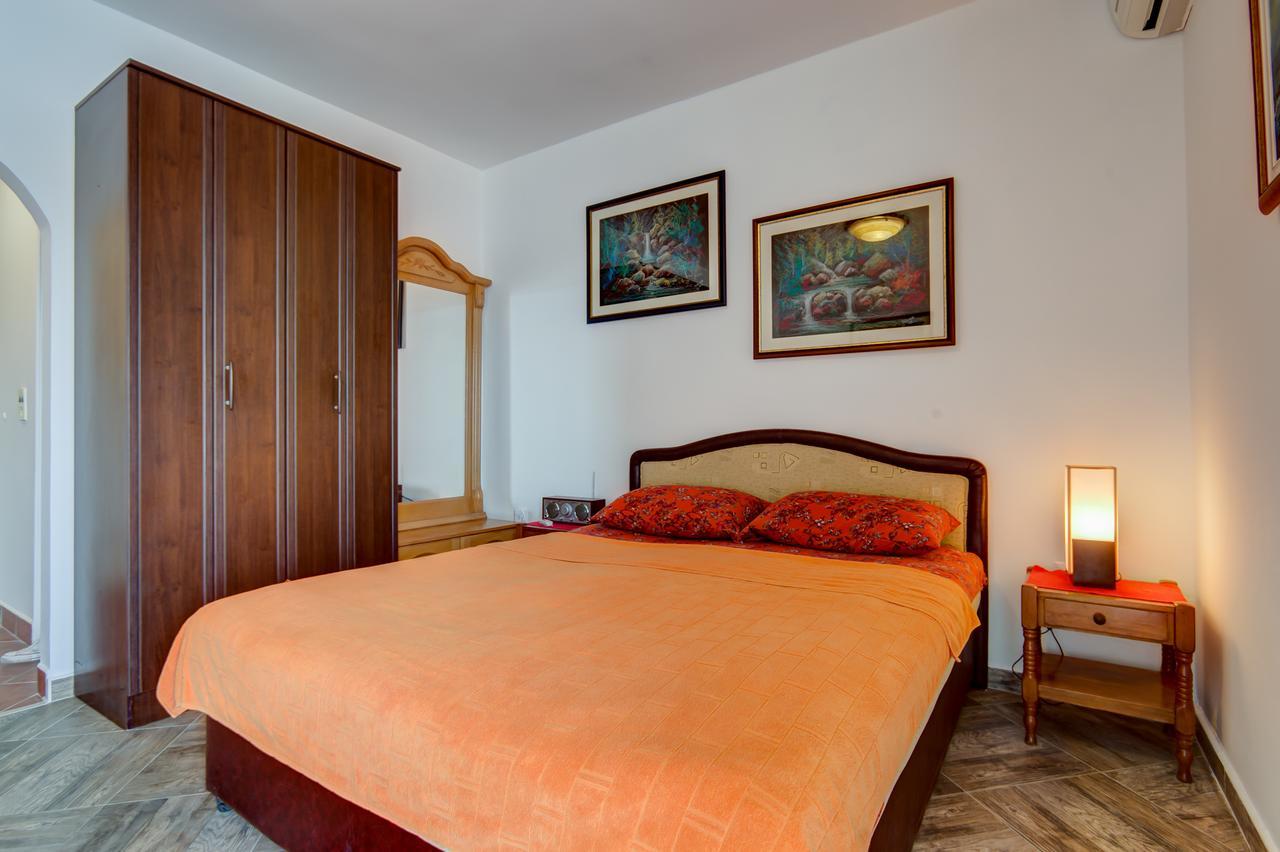 Sea Oasis Apartments - Milosevic Kotor Luaran gambar
