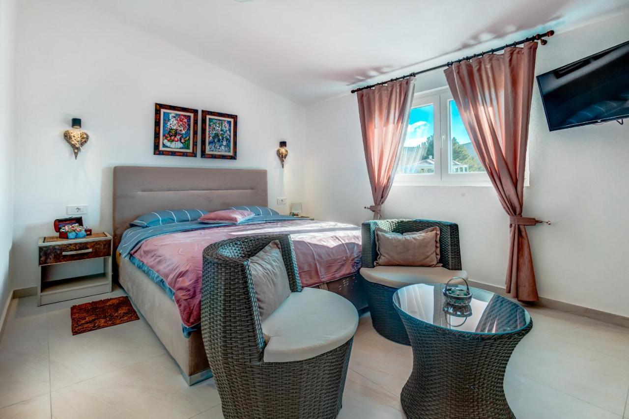 Sea Oasis Apartments - Milosevic Kotor Luaran gambar